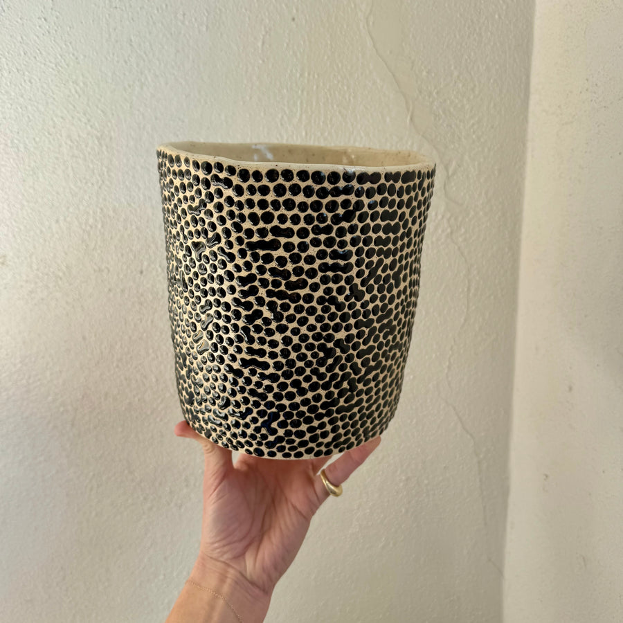 Black Dot Vessel